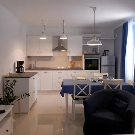 Apartment Kiki Candy Malinska